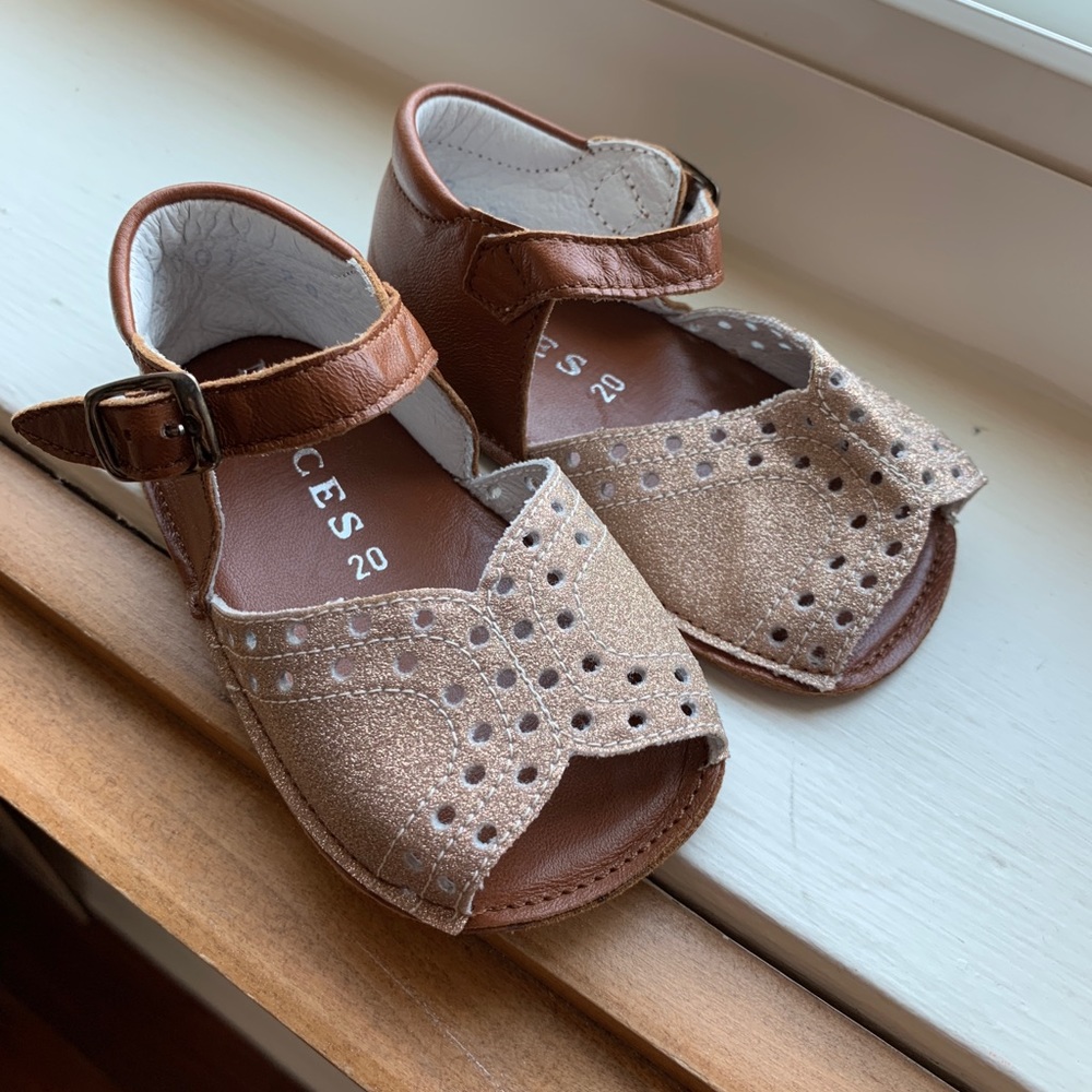 Nueces “Luggage/Suede Sandals”